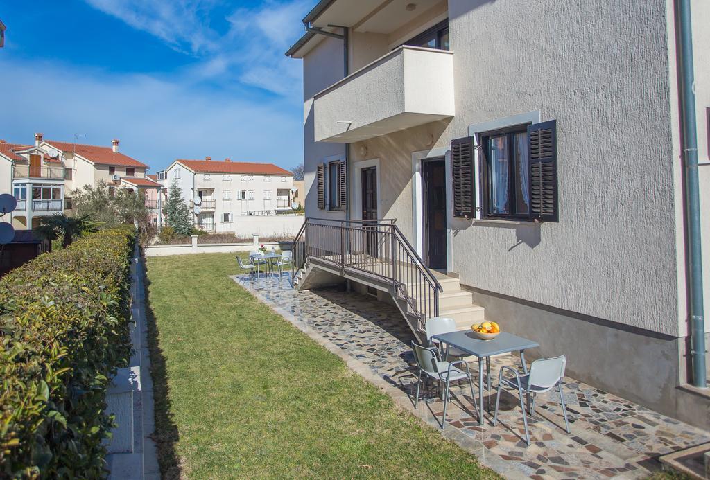 Hotel Punta B Poreč Exterior foto