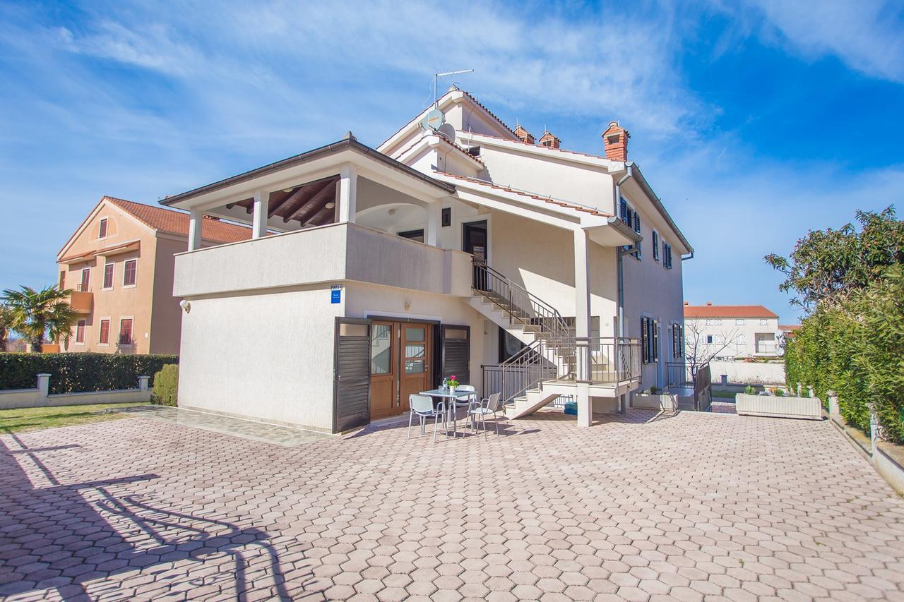 Hotel Punta B Poreč Exterior foto
